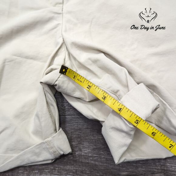 Gap Boyfriend Roll Up Khaki Shorts Size 14 - Picture 5 of 7